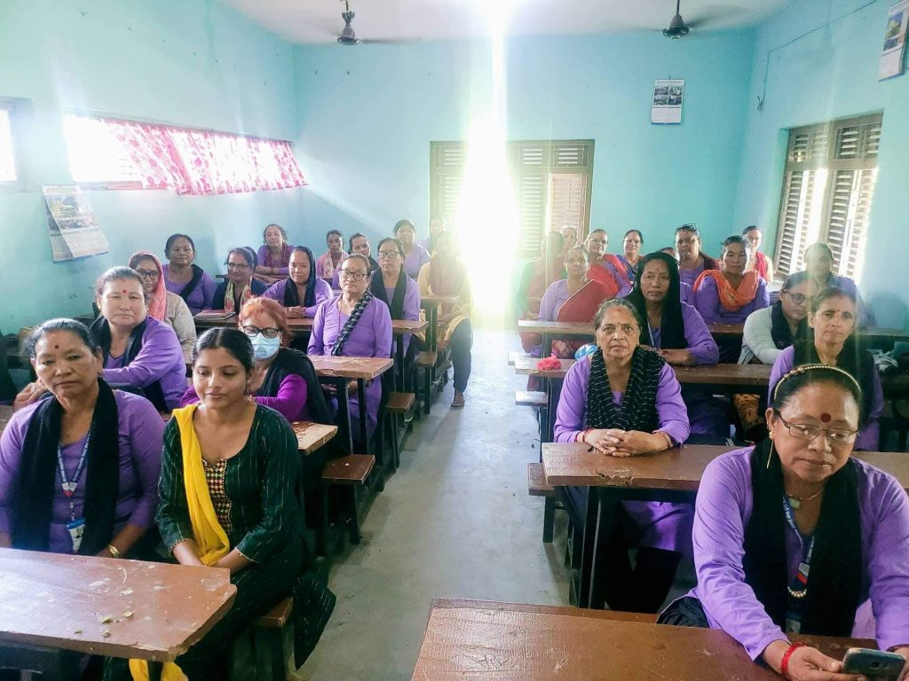 सैनामैनाका आमाहरु पूरा गर्दैछन् पढ्ने रहर