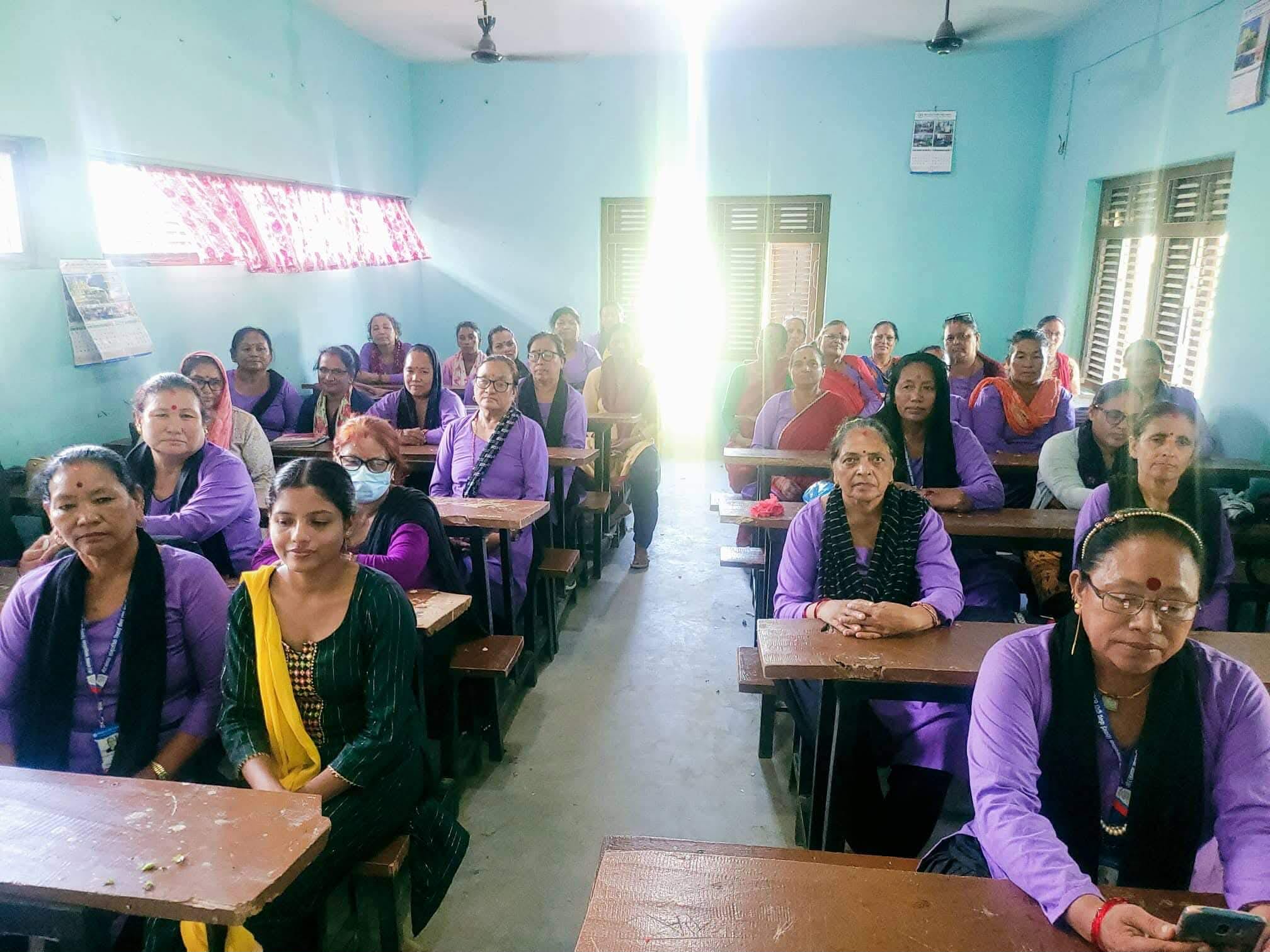 सैनामैनाका आमाहरु पूरा गर्दैछन् पढ्ने रहर